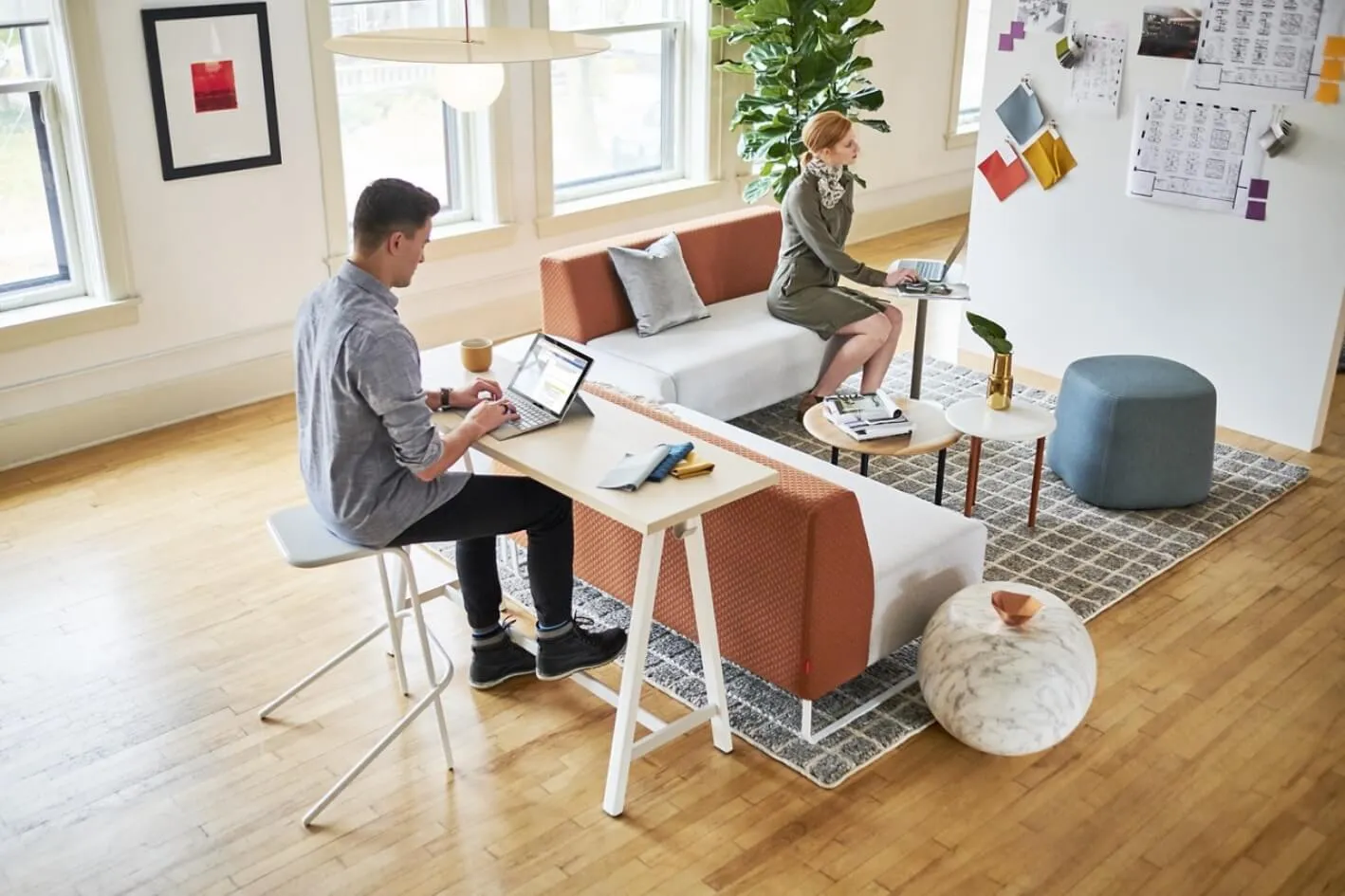 Alodia Stool