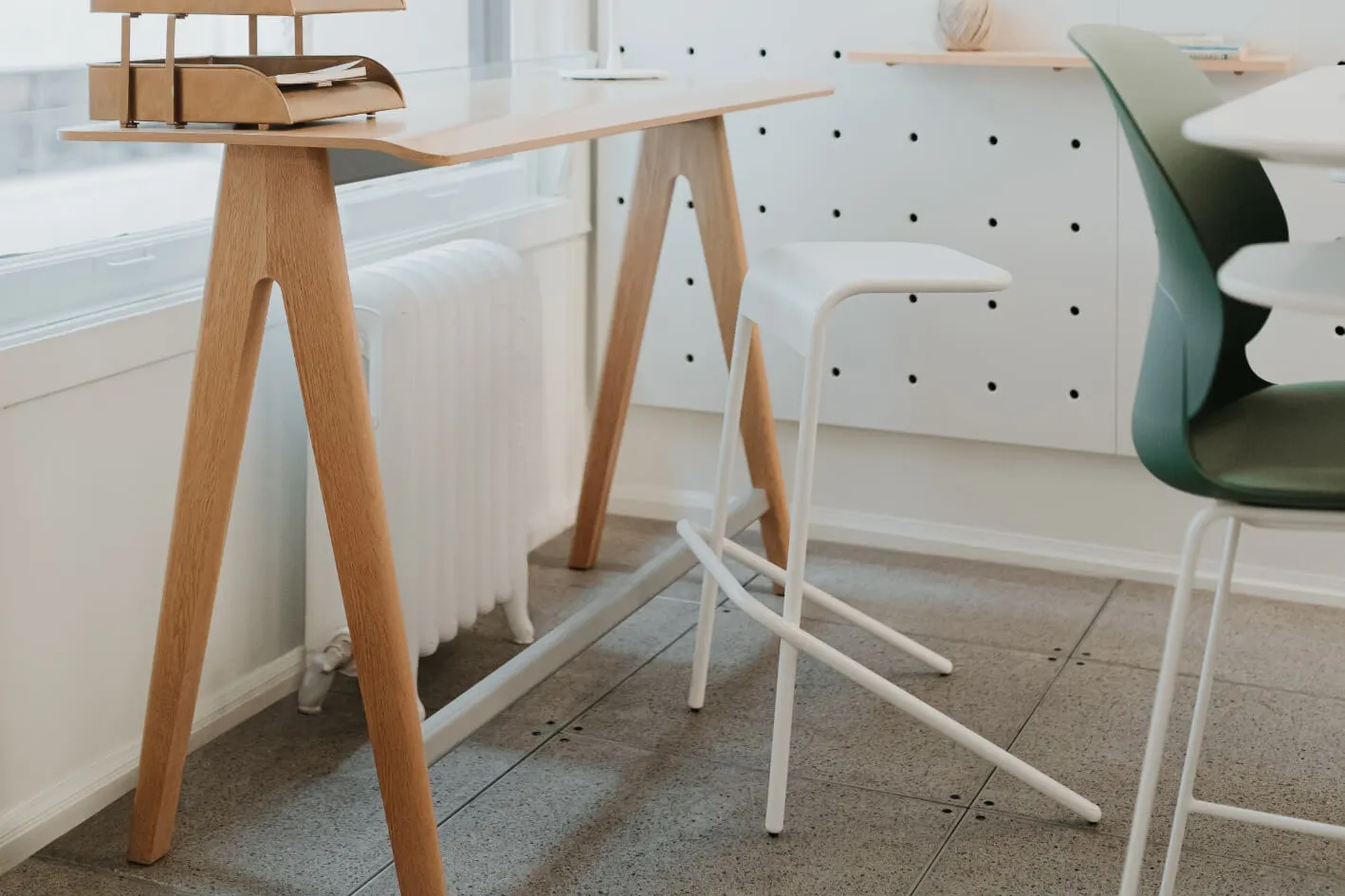 Alodia Stool