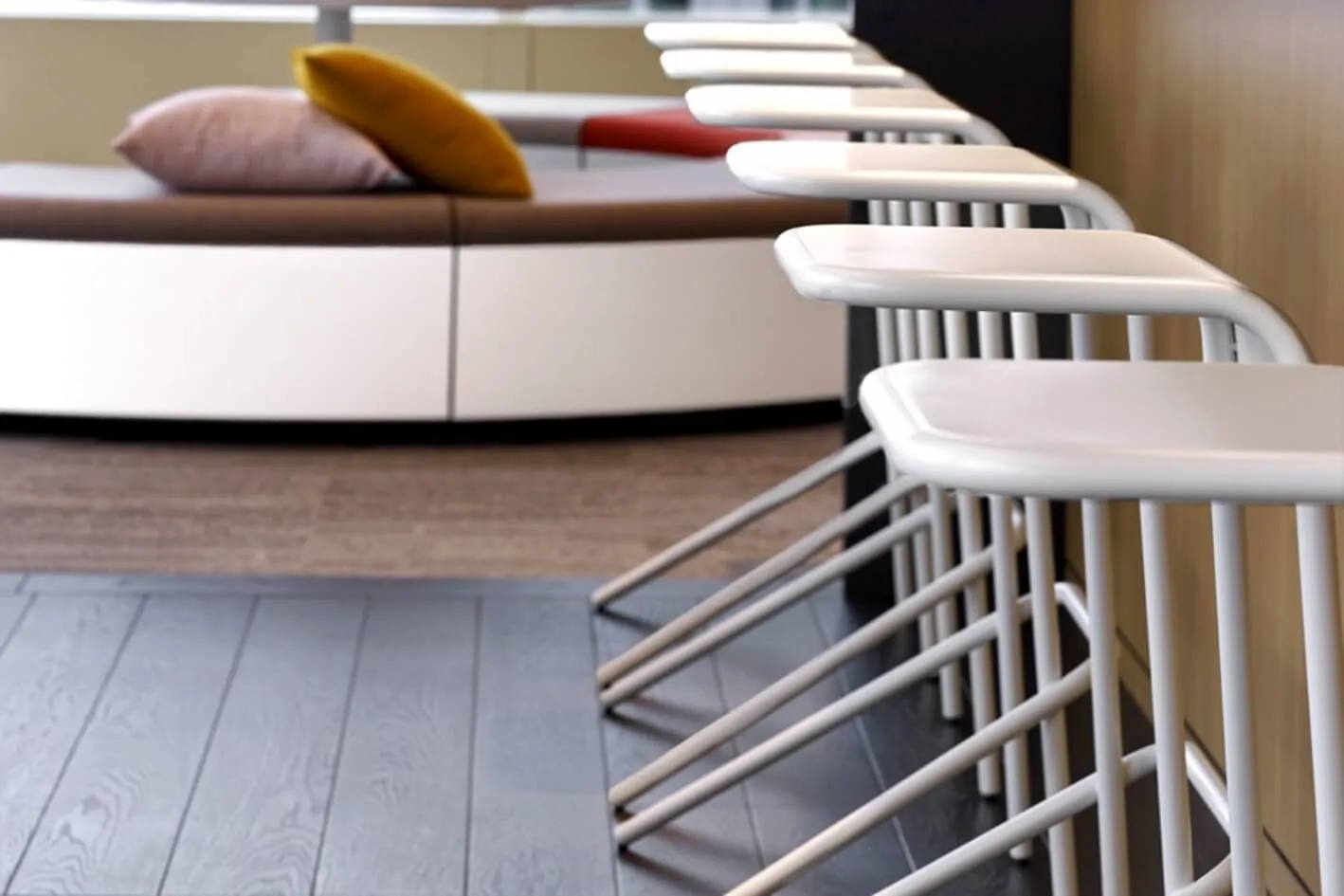 Alodia Stool