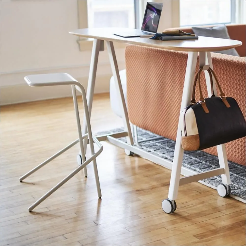 Alodia Stool