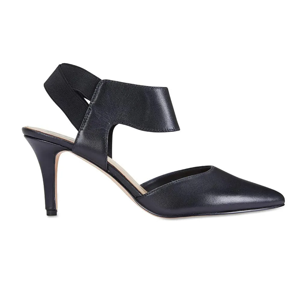 Capture Heel in Black Leather