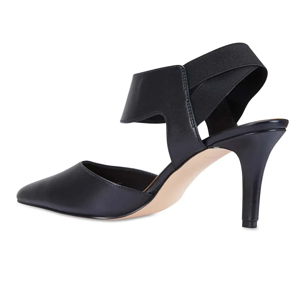 Capture Heel in Black Leather