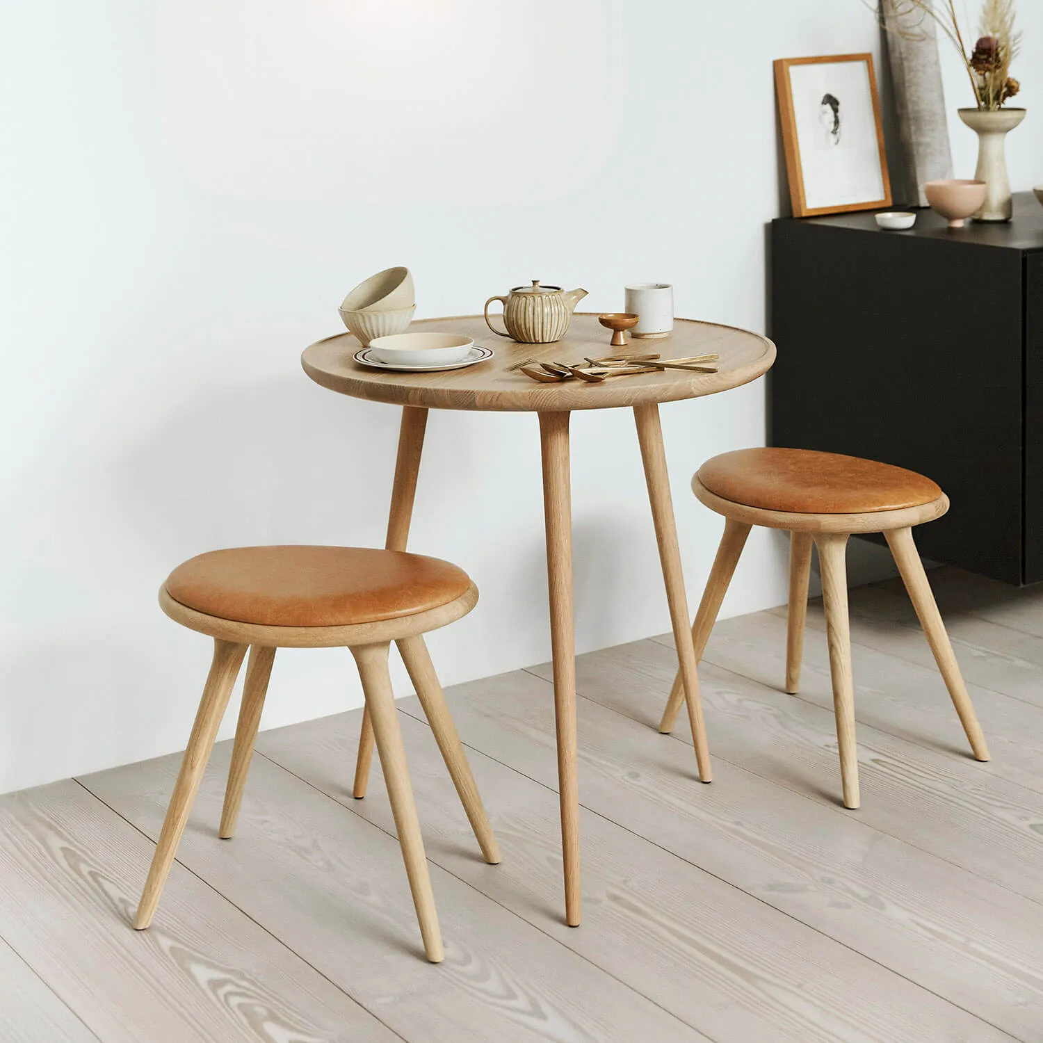 Mater Accent Café Table