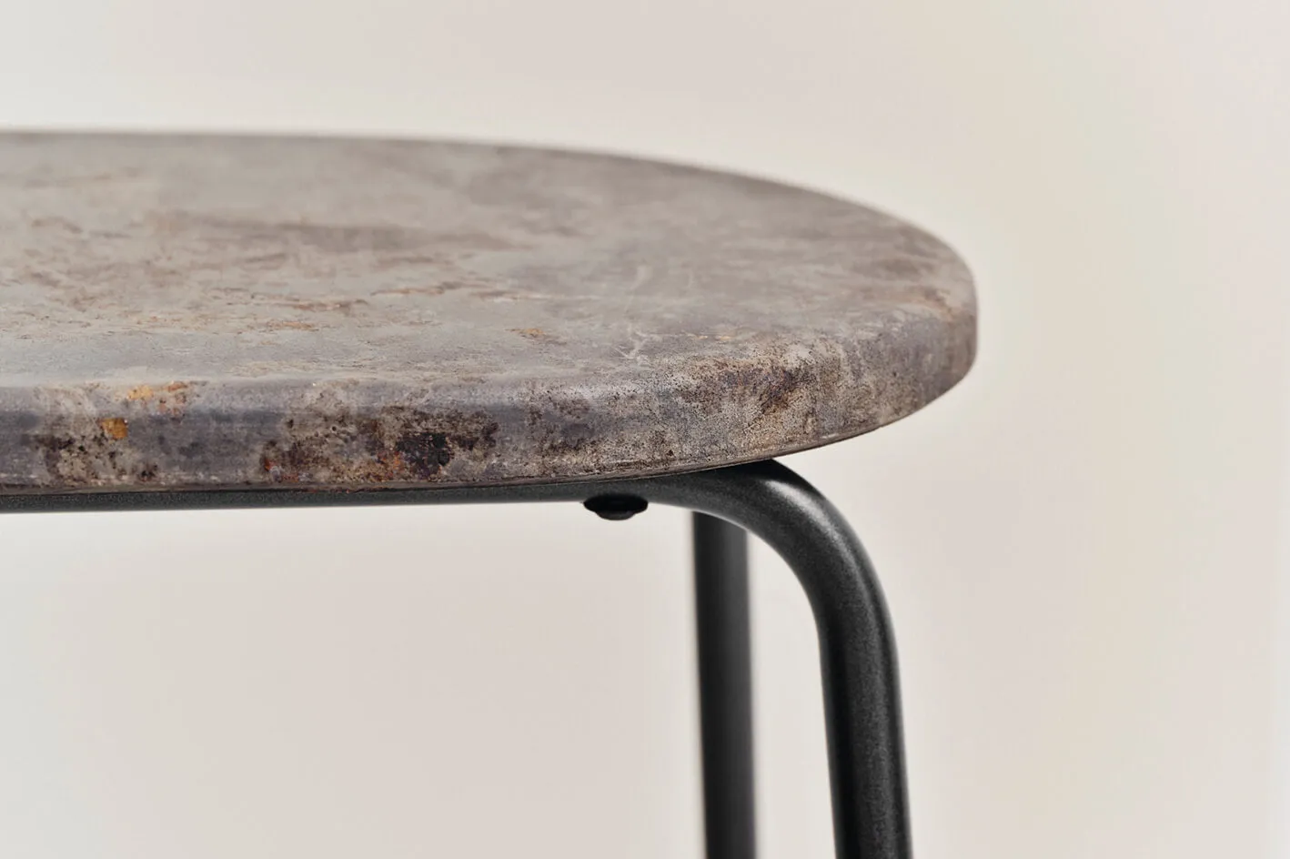 Mater Earth Stool
