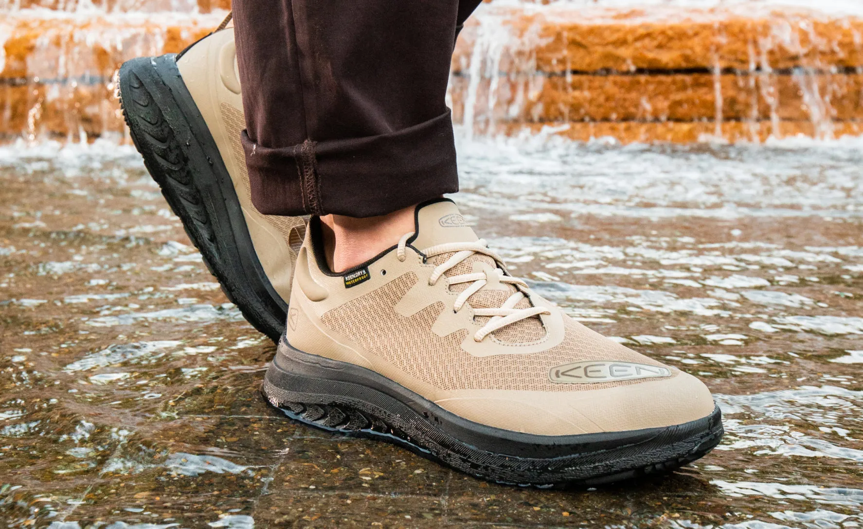 Men's WK400 Waterproof Walking Shoe  |  Black/Black